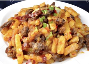 Острая говядина с баклажанами и сухарями (75)