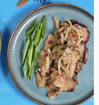 Телятина с шампиньонами под соусом «demi-glace»