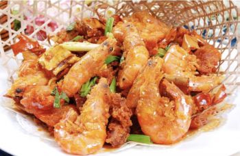 Жареные креветки с перцем (57)