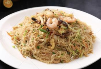 Крахмальная лапша с морепродуктами (54)