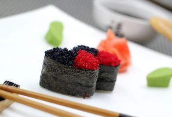 Гункан суши тобико