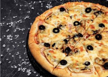 Пицца с ветчиной и грибами 25 см