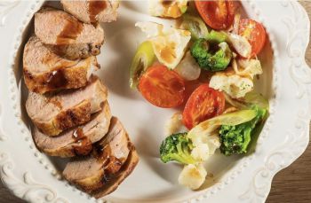 Утиная грудка с овощами