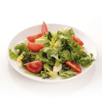 Салат из брокколи и овощей
